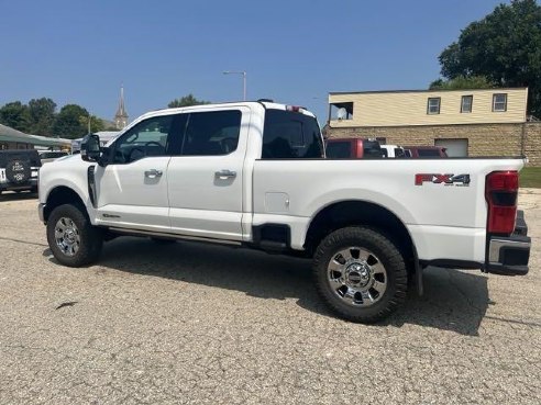 2023 Ford F-350 Series Lariat White, Boscobel, WI