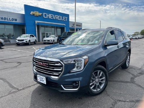 2024 GMC Terrain SLT Blue, Viroqua, WI