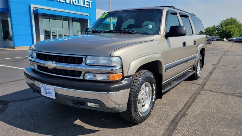 2002 Chevrolet Suburban LS White, Viroqua, WI