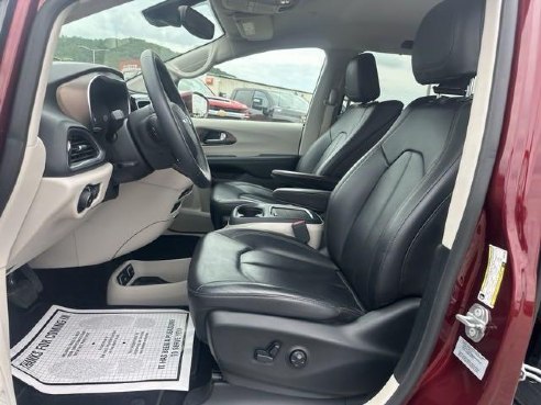 2017 Chrysler Pacifica Touring L Plus Red, Boscobel, WI