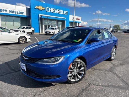 2015 Chrysler 200 S Blue, Viroqua, WI