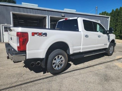 2017 Ford F-350 Series Lariat White, Boscobel, WI